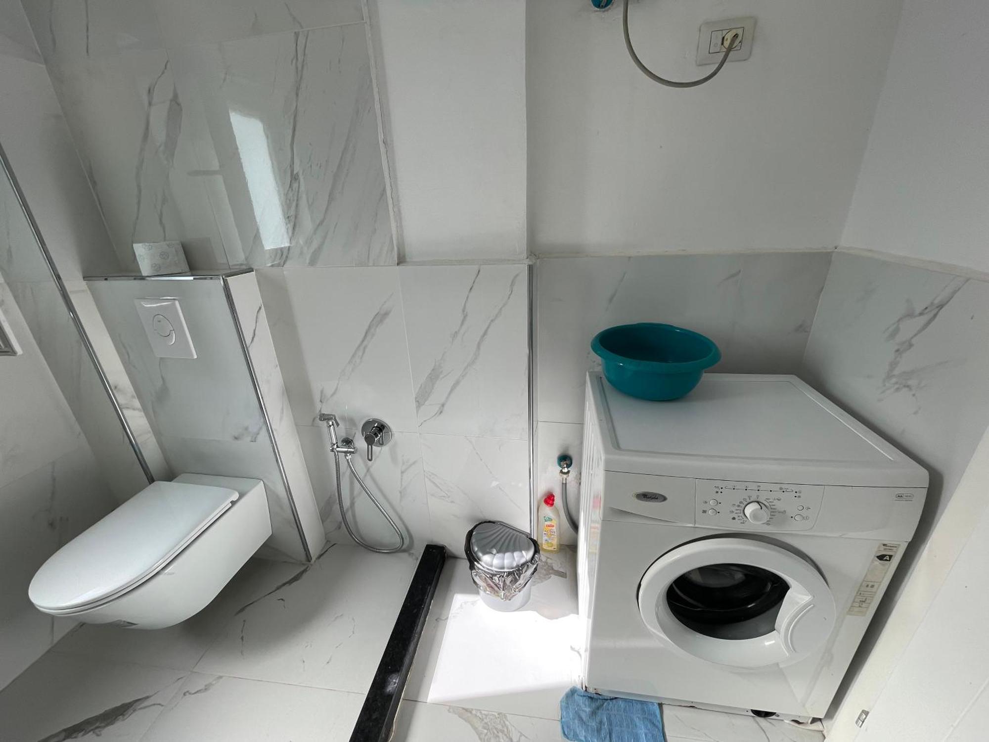 Enjoy Travel Central Apartments Tiranë Ngoại thất bức ảnh